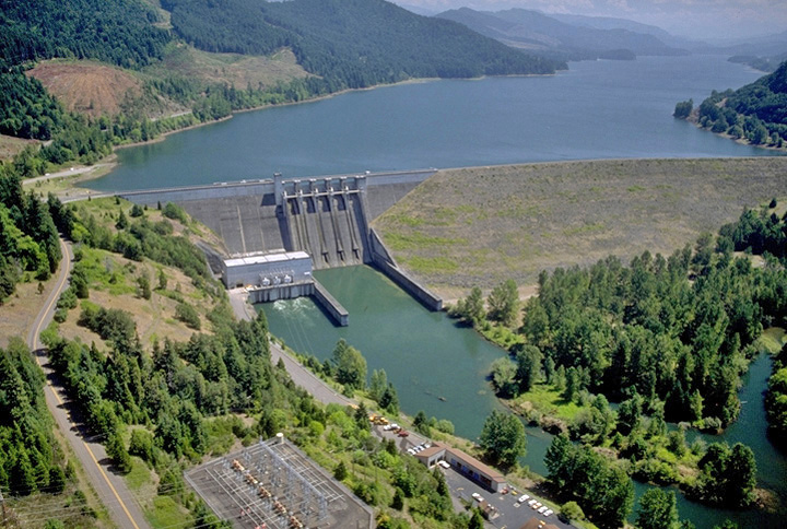 Lookout Point Dam on the Middle Fork Willamette River source: U.S. Army Corps of Engineers